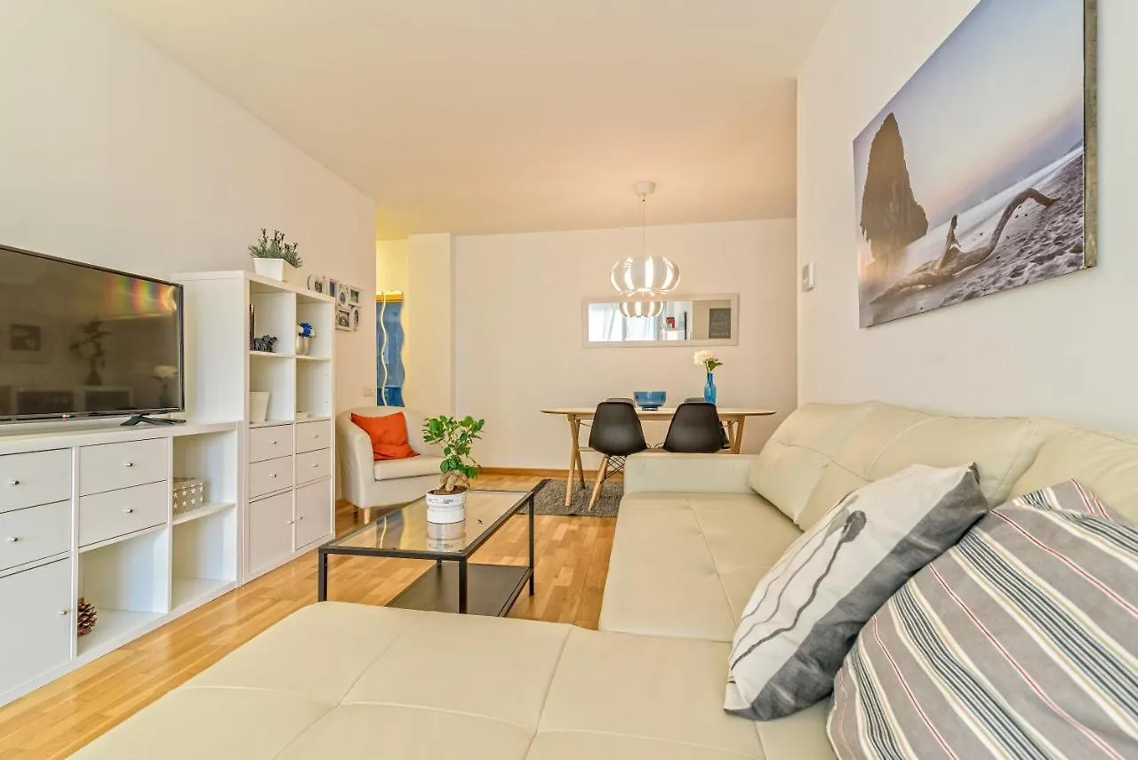 Apartamento&Piscina Cerca De Barcelona Ripollet 0*,